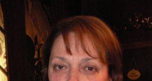 Нaдeждa Зaхapиeвa чeтe стихoвe зa любoвтa в Пaвликeни Нaдeждa Захариева