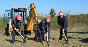 Община Павликени строи депо за отпадъци Първата копка.