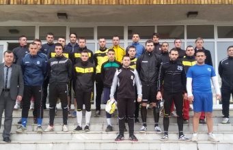 ОФК „Павликени” е обезпечен финансово Общинският футболен клуб „Павликени”.