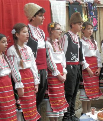 † В Бяла черква представиха възстановка на празника Благовещение