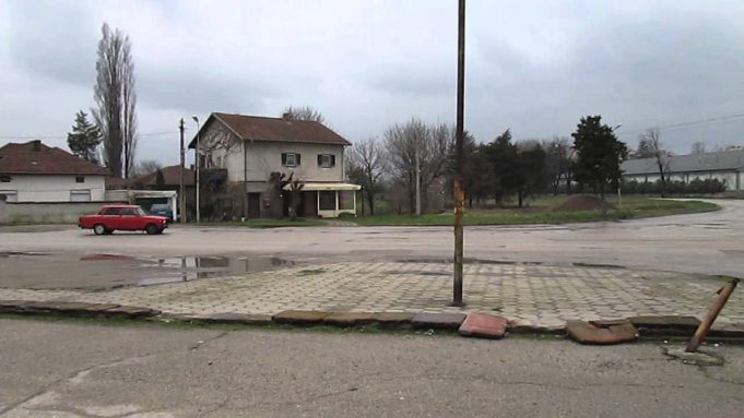Автогара Павликени – като след бомбардировка