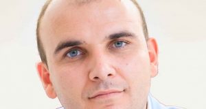 Евродепутатът Илхан Кючюк открива детска площадка в село Върбовка Илхан Кючюк