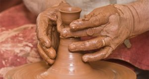 Изложба на керамични експонати откриха в Павликени