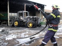 Запалиха трактори за 1.5 млн. лева край Павликени