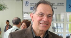 Почетни граждани на Павликени: Проф. Никола Касабов Проф. Никола Кирилов Касабов