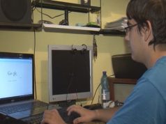 Десетокласник от Павликени направи сайт, за да помогне на болния си брат Христо Христов