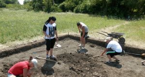 Неизвестни до момента сгради и находки откриват археолози край Павликени