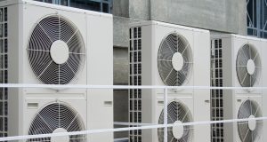 Община Павликени търси изпълнител за доставка и монтаж на климатици