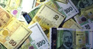 Oтмъкнаха 3,500 лв. и златни накити от къща в Павликени