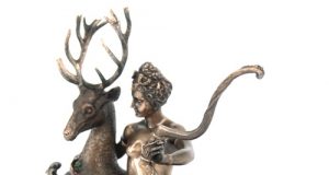 Части от светилище на богинята Диана са поставени в двора на музея в Павликени