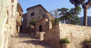 Паметник на българския хан Алцѐк в Италия