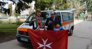 Посланикът на Малтийския орден дари линейка на болницата в Павликени