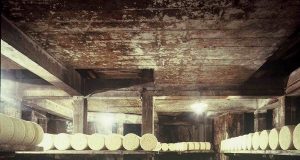 Пещерите, в които зрее сиренето Roquefort