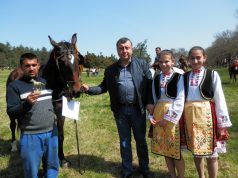 Младен Огнянов показа най-красивия кон на Старостилен Тодоровден в Павликени