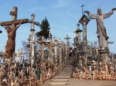 Свещеният Хълм на кръстовете