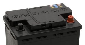 Разкриха кражби на акумулатори от три коли в Павликени