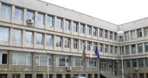 89 души от колектива на болницата в Павликени подкрепиха с подписка в ОбС управителката д-р Ренета Кръстева