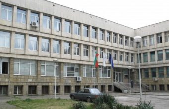 89 души от колектива на болницата в Павликени подкрепиха с подписка в ОбС управителката д-р Ренета Кръстева