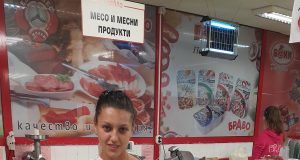 Милица Христова спечели плажен чадър от томболата на Queen’s и магазини БРАВО