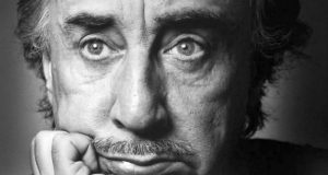 „Всички живеят ей така, за едното нищо.“