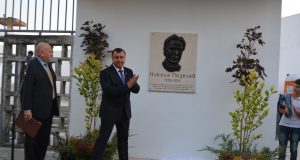 Летен театър Павликени вече носи името на Никола Гюзелев