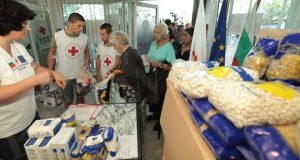 БЧК стартира раздаването на храни за нуждаещите се от Свищов и Павликени
