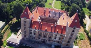 Дворецът Ebenfurth на Драгана Миркович