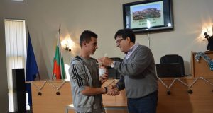 Гимназията по аграрни технологии в Павликени за 8 г реализира 11 проекта за 527,000 евро