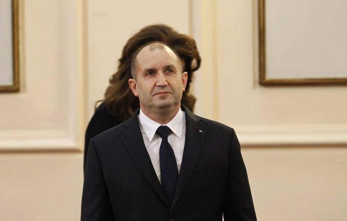 Това не е моят президент