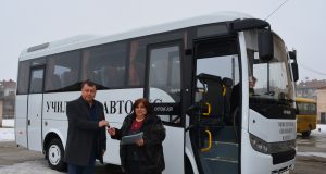 Нов автобус купи Община Павликени за СУ „Бачо Киро“