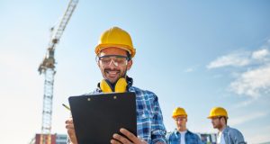 Търси да назначи строители и бригади за поставяне на топлоизолация