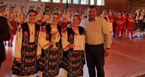 Фолклорното надиграване „Букет от ритми“ отново отличи най-добрите състави