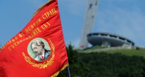 Емануил Манолов проповядва за СПРАВЕДЛИВОСТ от връх Бузлуджа