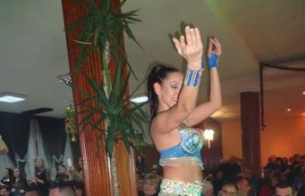 Коледен бал или циганска сватба?