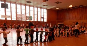 1,101 деца в Павликени участваха в коледно тържество