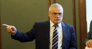 Вътрешният министър Валентин Радев знаел, че полицаи от Павликени крадат гориво още от началото на своя мандат