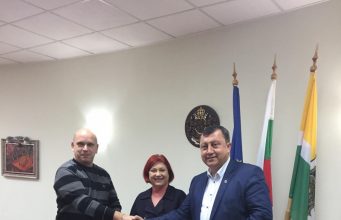 Община Павликени подписа новия колективен трудов договор в образованието