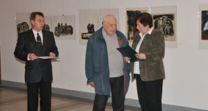 Проф. Спиридон Борисов дари 15 свои картини на Община Павликени