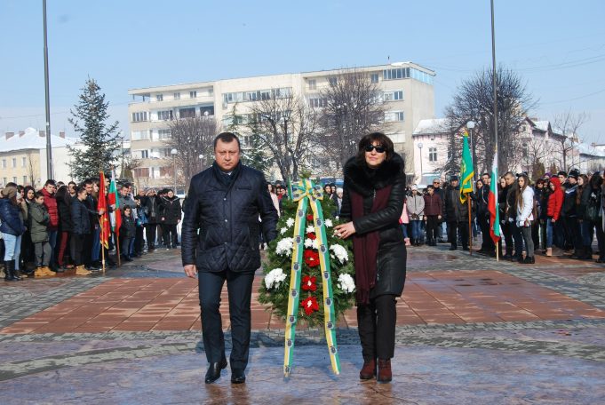 В Павликени тържествено отбелязаха Трети март
