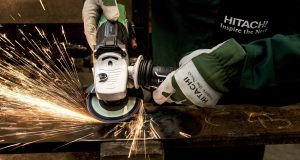 Ремонтират СУ „Бачо Киро“ в Павликени