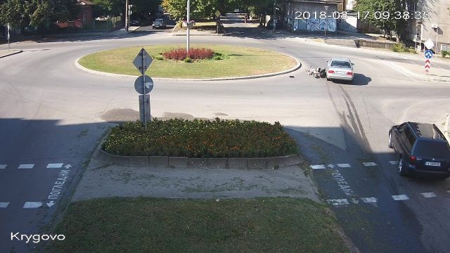 Видеоклип документирал катастрофата, причинена от бащата на президента; полицаи и партиен лидер замитат инцидента