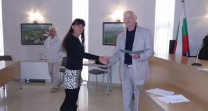 Община Павликени назначава 28 безработни лица на длъжност „Работник озеленяване”