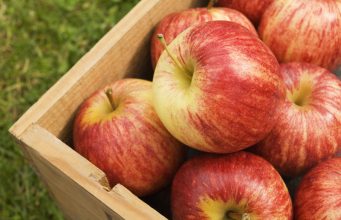 Продавам ябълки