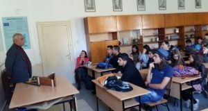 Инж. физик Тома Томов от Софийски университет гостува на СУ „Бачо Киро“ Павликени