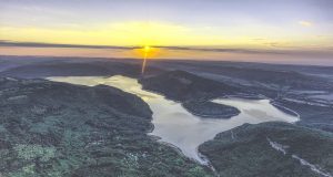 Близо 60 доброволци от областта охраняват яз. “Стамболийски” от бракониерските набези