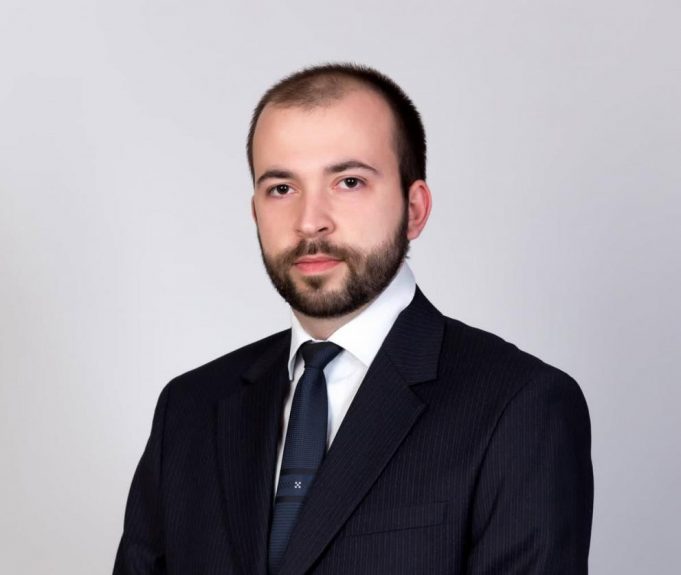 Общински съветник от ГЕРБ алармира за готвено увеличение на данък МПС с до 120% в Павликени Венцислав Георгиев