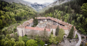 Поклоническият поход „Светия път” стигна до Рилския манастир