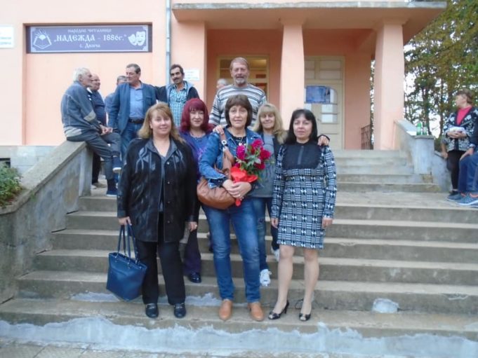 Хората в с. Димча вярват, че Ваня Антонова няма да допусне изграждането на кариера Ваня Антонова в с. Димча