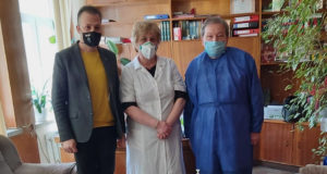Общинските съветници от БСП – Павликени дариха инфузионни помпи на градската болница