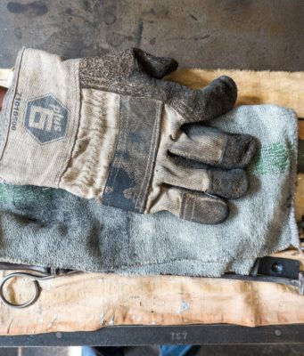 Търси да назначи общ работник